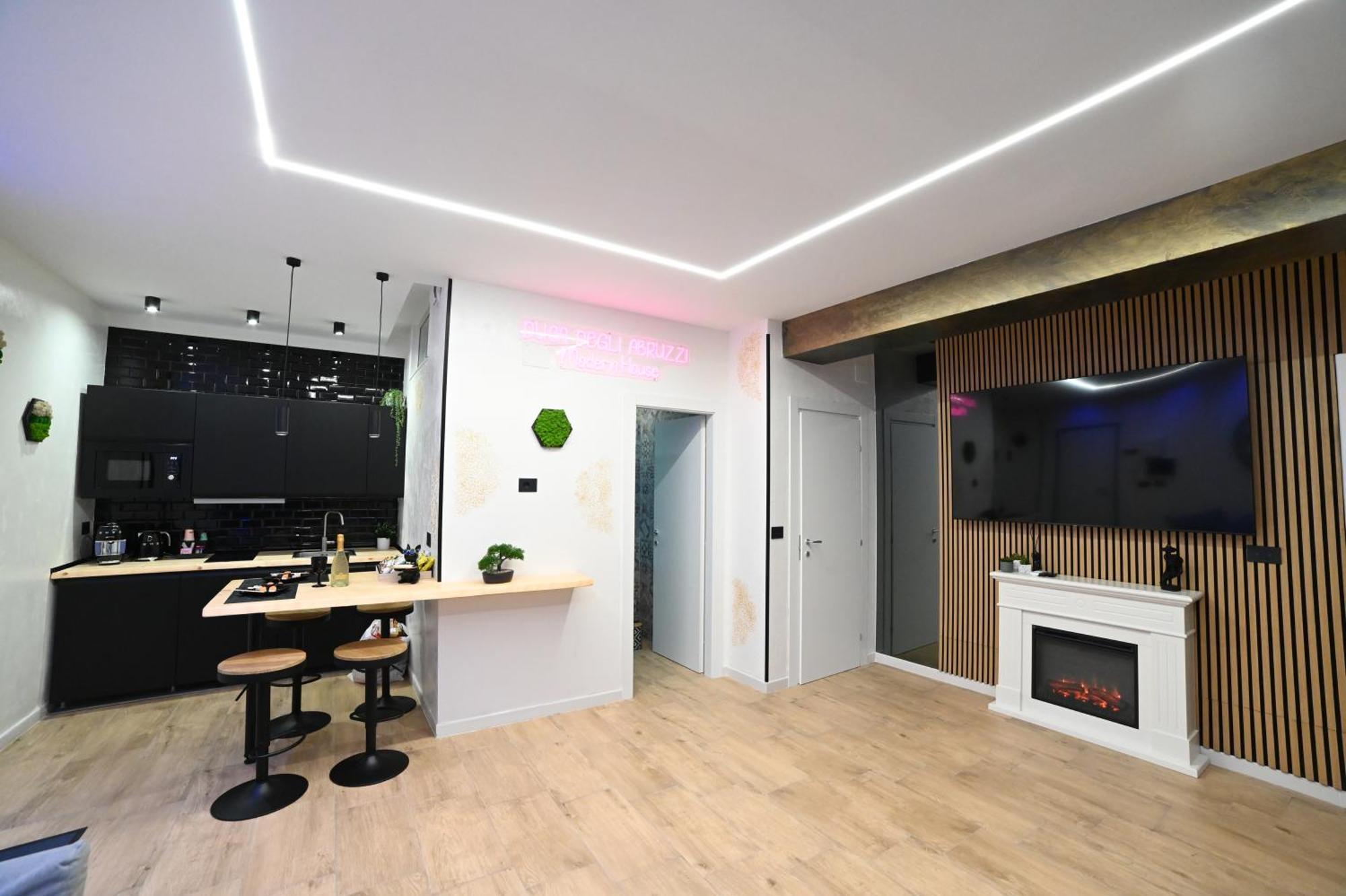 Duca Degli Abruzzi Modern House Luxury Relax Apartment บรินดิซิ ภายนอก รูปภาพ
