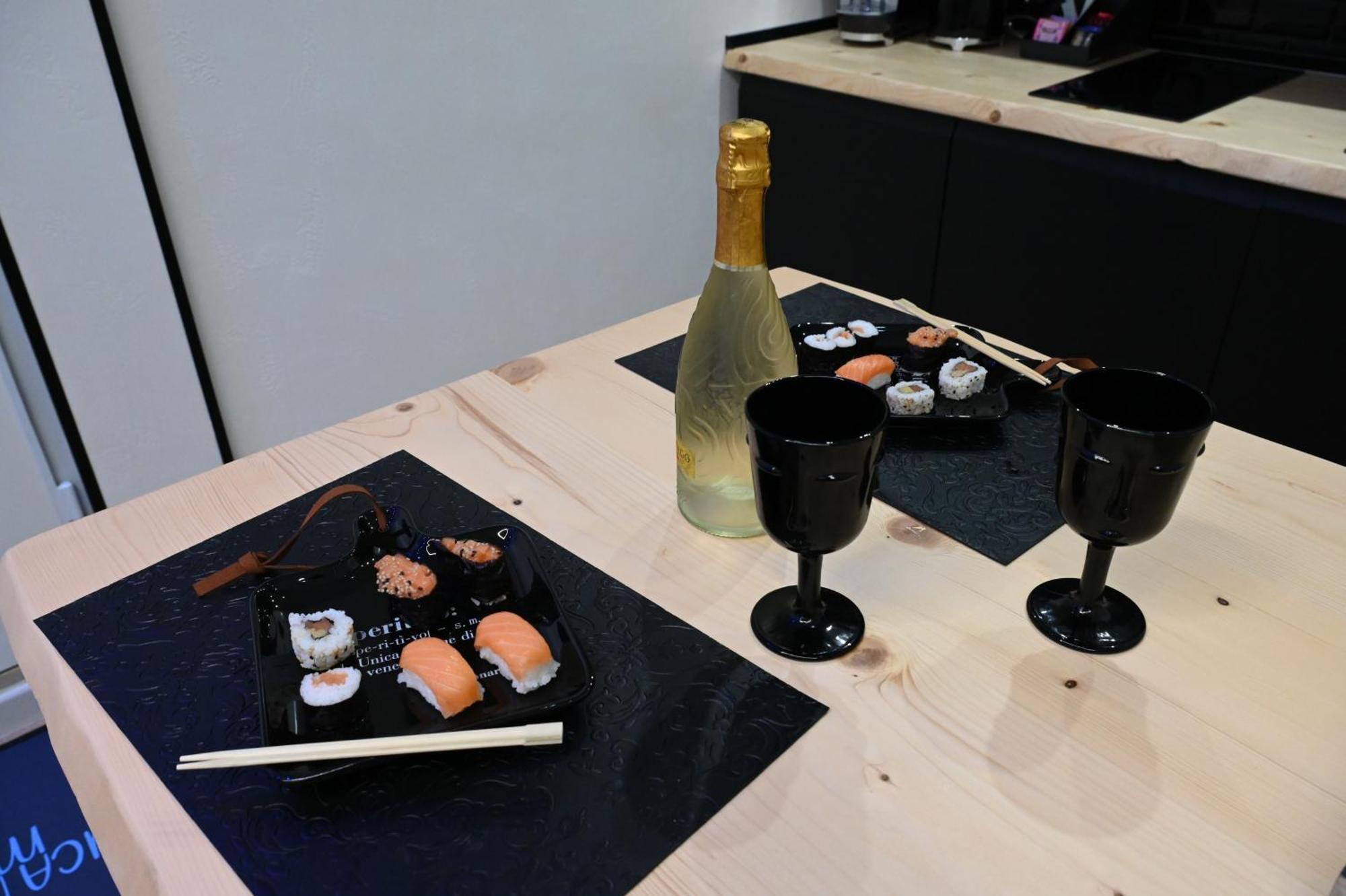 Duca Degli Abruzzi Modern House Luxury Relax Apartment บรินดิซิ ภายนอก รูปภาพ