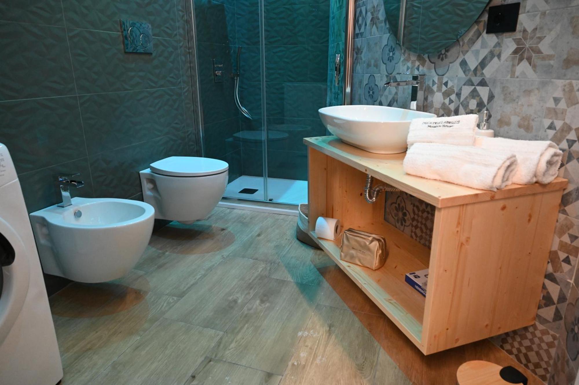 Duca Degli Abruzzi Modern House Luxury Relax Apartment บรินดิซิ ภายนอก รูปภาพ